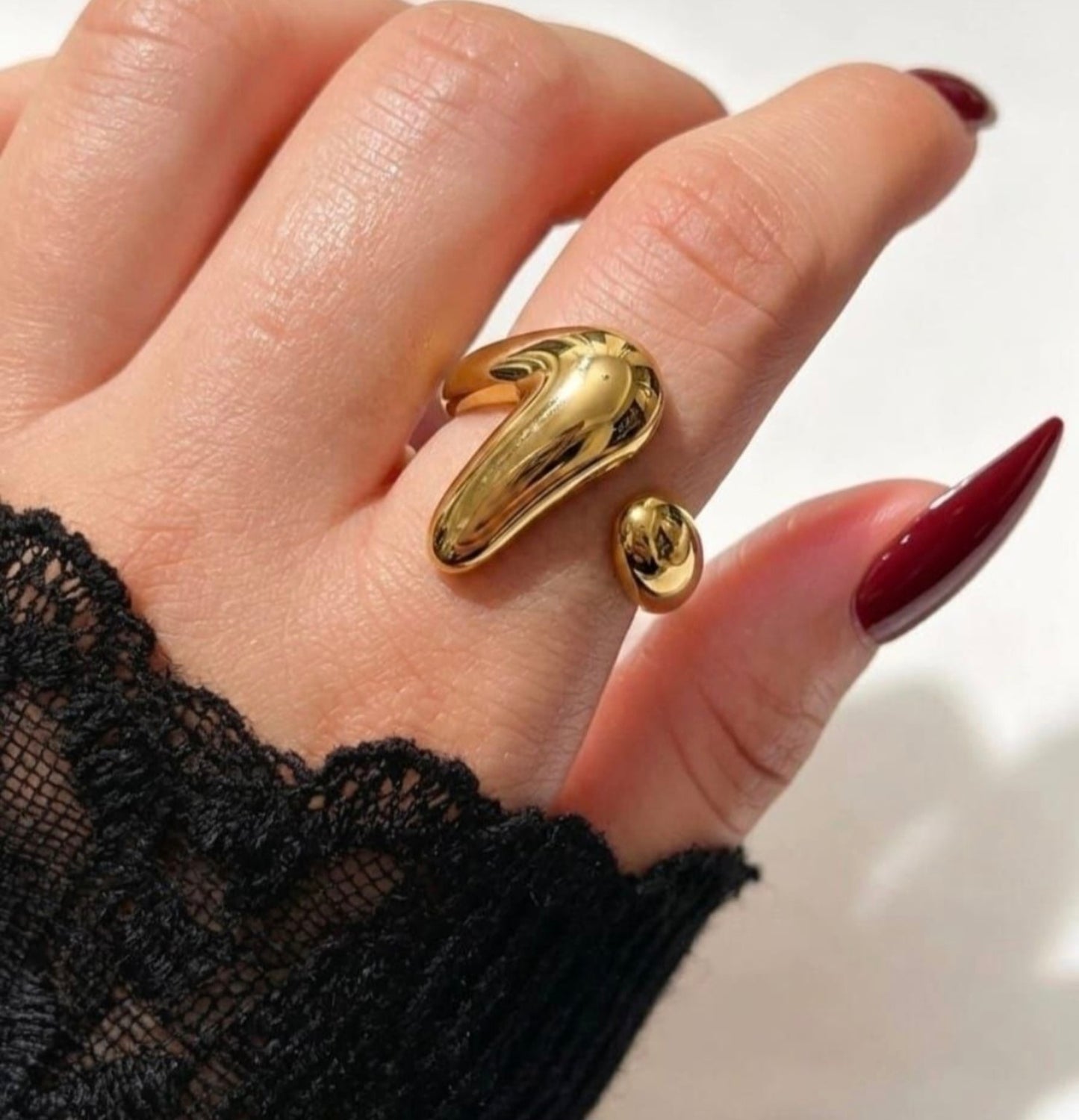 Gold Sculpted Open Ring (AK9180_2)
